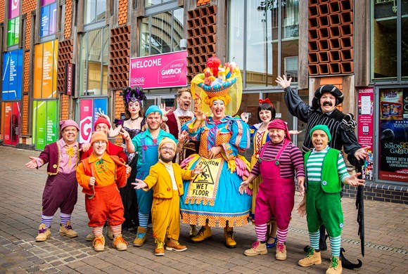 Help a family enjoy the magic of Christmas at this year’s Lichfield Garrick pantomime.